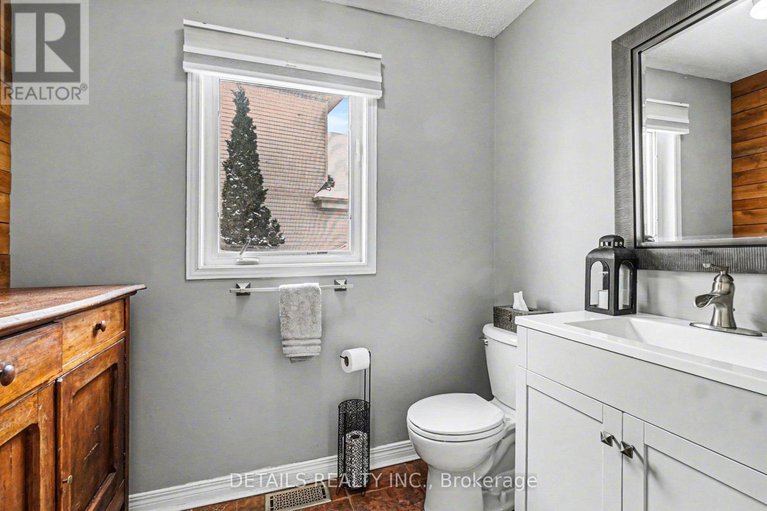 29360558/212-sandra-crescent/town-of-rockland/clarence-rockland/ontario/K4K1R9_21