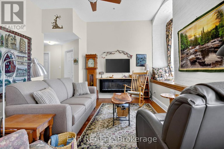 28930932/408-1-rosamond-street-e/almonte/mississippi-mills/ontario/K0A1A0_11