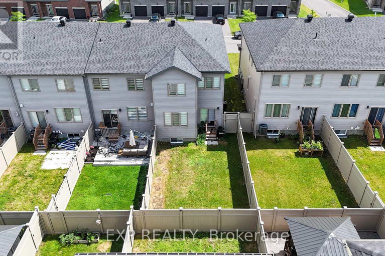 28586832/76-rallidale-street/blossom-parkkemp-parkfindlay-creek/ottawa/ontario/K1X0G7_35