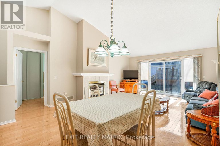 28129877/1241-foxborough-private/beaconwood/ottawa/ontario/K1J1E2_18