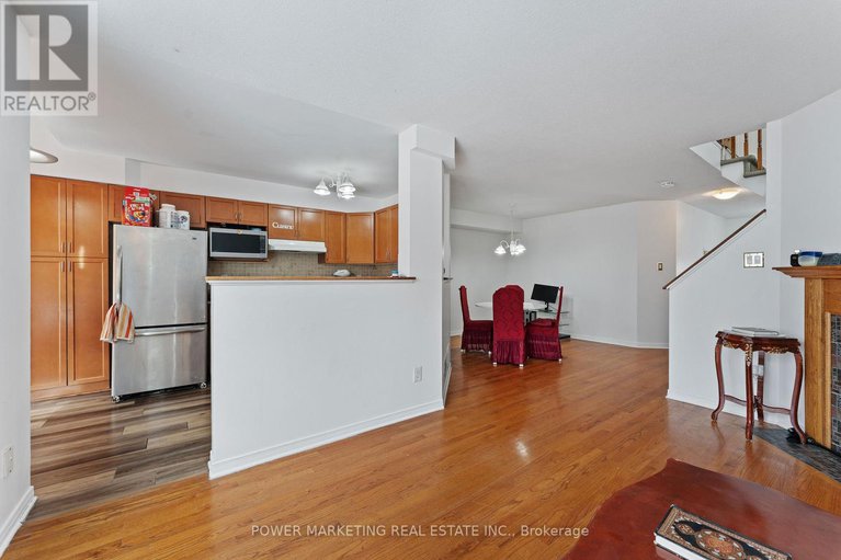 29215203/116-esterbrook-drive/mer-bleuebradley-estatesanderson-park/ottawa/ontario/K1W0A8_7