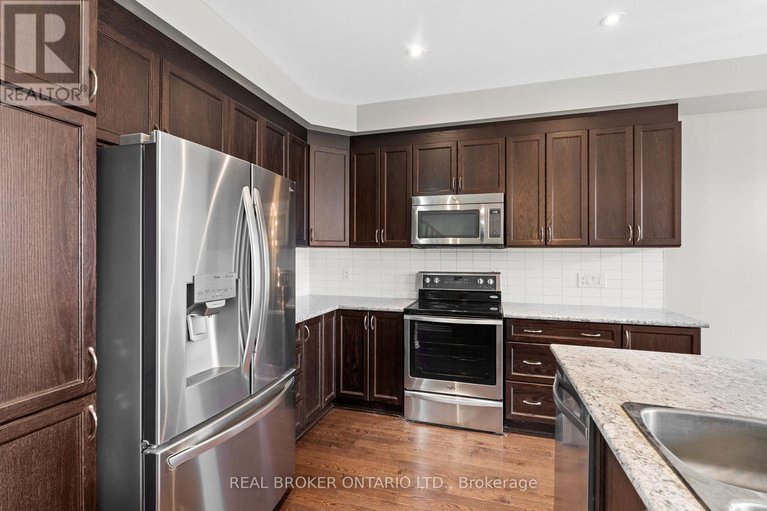 28421576/792-cedar-creek-drive/blossom-parkkemp-parkfindlay-creek/ottawa/ontario/K1T0M6_9