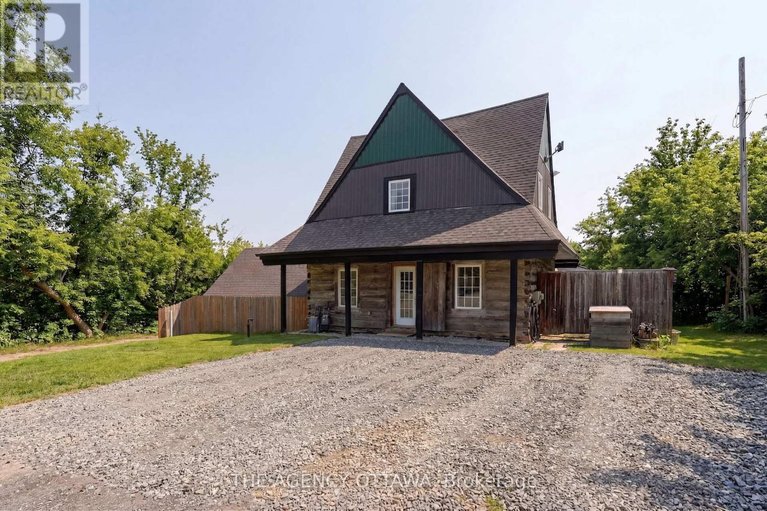 29525644/4667-albion-road-s/blossom-parkkemp-parkfindlay-creek/ottawa/ontario/K1X1A4_1