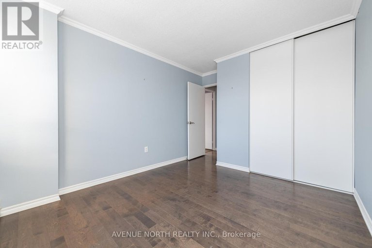 29281426/503-2400-virginia-drive/urbandale-acres/ottawa/ontario/K1H8L3_26