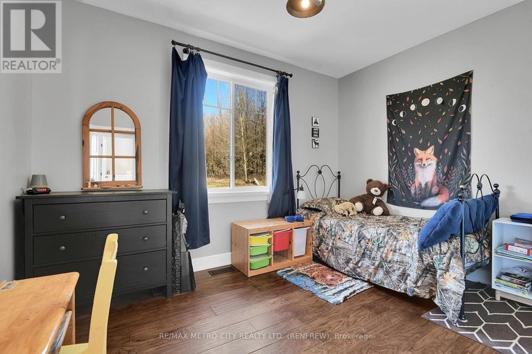 29634627/782-bruce-street/horton-twp/horton/ontario/K7V3Z4_20