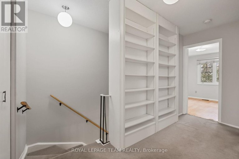 29531002/87-386-kintyre-private/carleton-square/ottawa/ontario/K2C3M6_14