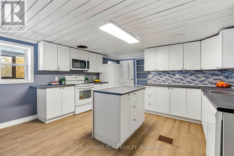 29093841/3542-beckstead-road/south-dundas-williamsburgh-twp/south-dundas/ontario/K0C1H0_12