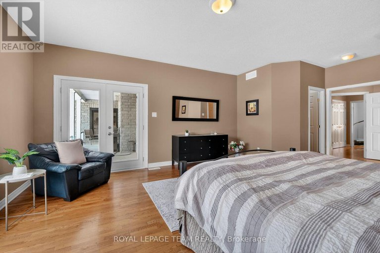 29379495/1611-landel-drive/rural-kanata-central/ottawa/ontario/K2W1C2_25