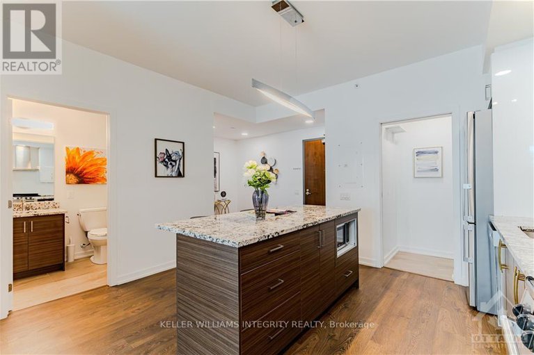 28222065/311-320-miwate-private/mechanicsville/ottawa/ontario/K1R6K8_13