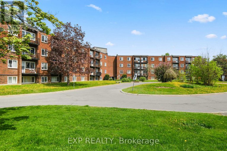 28348903/305b-2041-arrowsmith-drive/beacon-hill-south/ottawa/ontario/K1J7V7_1