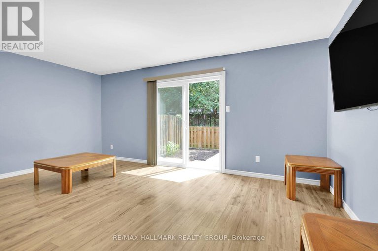28981553/113-2570-southvale-crescent/sheffield-glenindustrial-park/ottawa/ontario/K1B5B6_8
