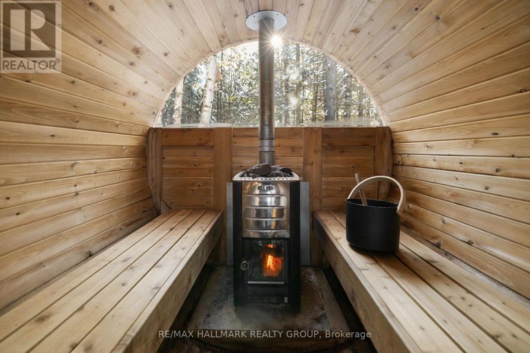 29319261/3311-barlow-crescent/dunrobin-shores/ottawa/ontario/K0A1T0_31