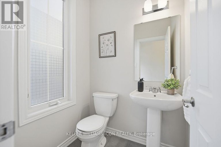 29449806/756-cape-jack-walk/half-moon-bay/ottawa/ontario/K2J6L1_8