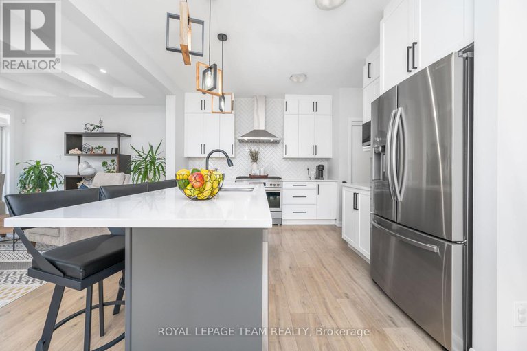 28663804/792-cappamore-drive/half-moon-bay/ottawa/ontario/K2J6V6_16