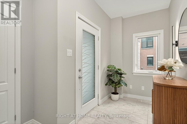 29355824/521-chaperal-private-n/avalon-west/ottawa/ontario/K4A0Y2_4