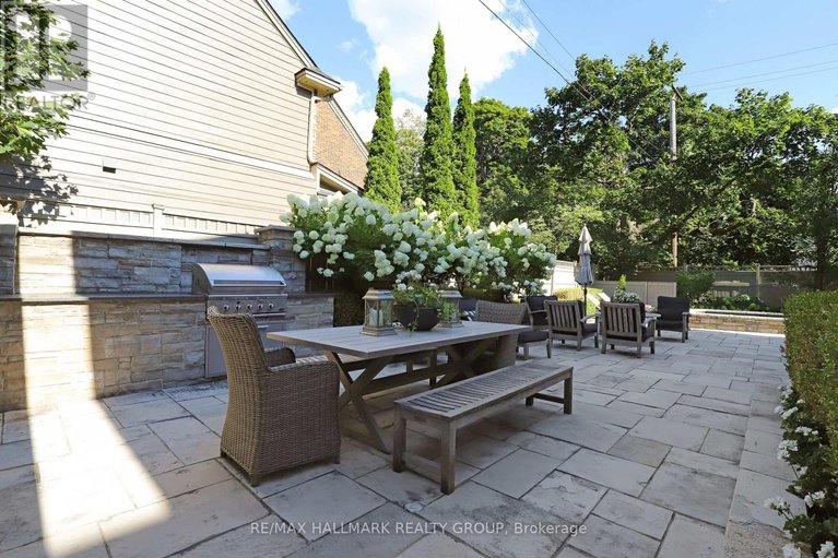 28848175/525-piccadilly-avenue/ottawa-west/ottawa/ontario/K1Y0H7_49