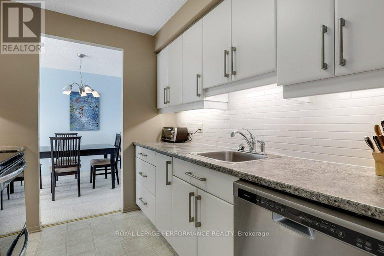 28552109/1904-470-laurier-avenue-w/ottawa-centre/ottawa/ontario/K1R7W9_11