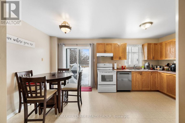29405879/857-nesting-way-nw/fallingbrookgardenway-south/ottawa/ontario/K4A3X3_13