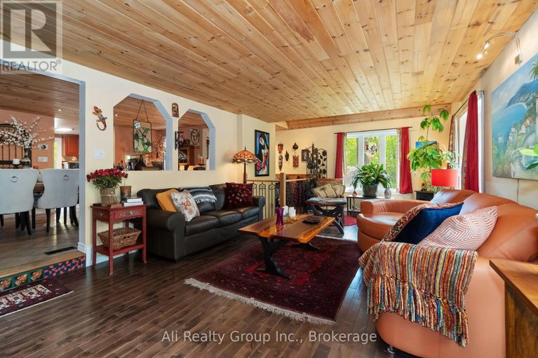 29580490/190-woods-road/constance-bay/ottawa/ontario/K0A3M0_10