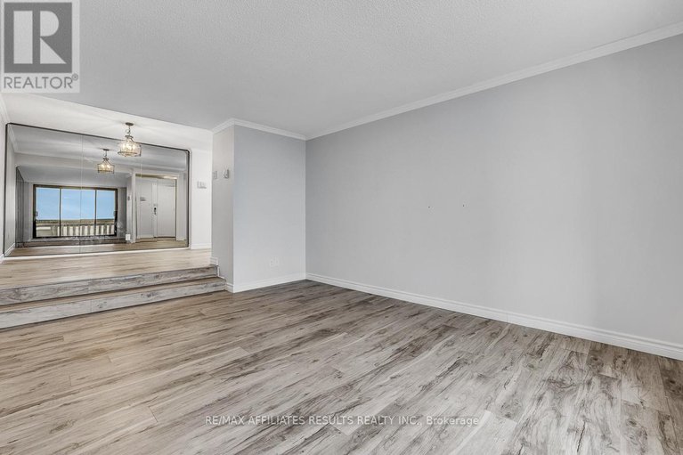 29621627/1609-415-greenview-avenue/britannia/ottawa/ontario/K2B8G5_18