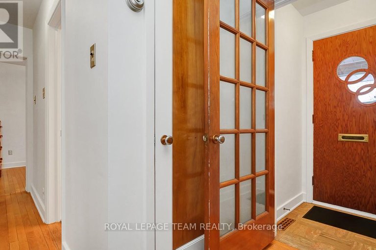 29605517/1107-falaise-road/borden-farmstewart-farmcarleton-heightsparkwood-hills/ottawa/ontario/K2E6R1_6