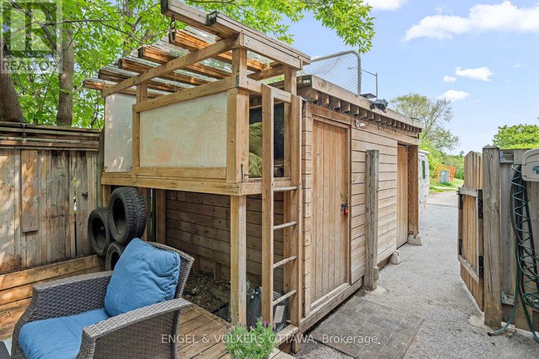 29096318/2-lower-charlotte-street/lower-town/ottawa/ontario/K1N8K1_44