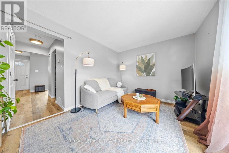 29458537/14-2570-southvale-crescent/sheffield-glenindustrial-park/ottawa/ontario/K1B5B6_10