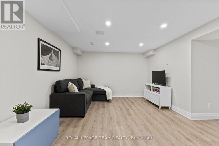 28539226/43-hibiscus-way/cedargrovefraserdale/ottawa/ontario/K2J6A5_35