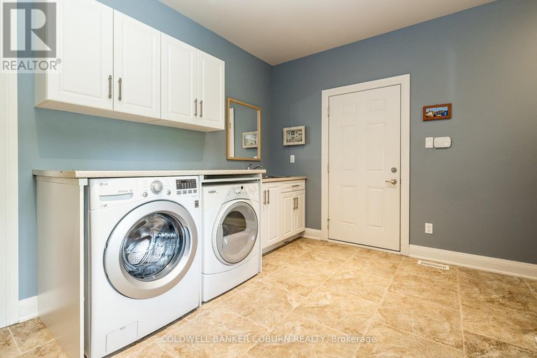 28595870/515-west-lake-circle/huntley-ward-south-east/ottawa/ontario/K0A1L0_32