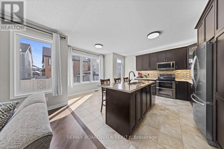 29434197/130-pinelock-street/emerald-meadowstrailwest/ottawa/ontario/K2M0L5_16