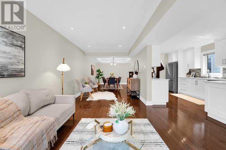 28496867/a-251-glynn-avenue/overbrookcastle-heights/ottawa/ontario/K1K1S2_17