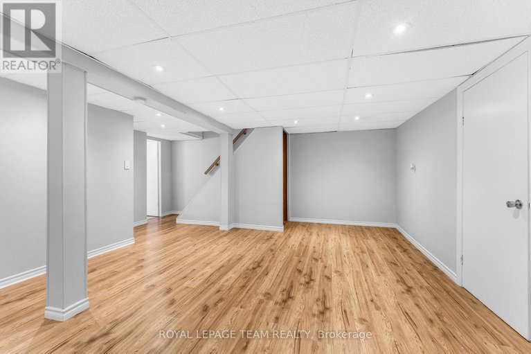 28905126/15-3691-albion-road/sawmill-creektimbermill/ottawa/ontario/K1T1P2_24