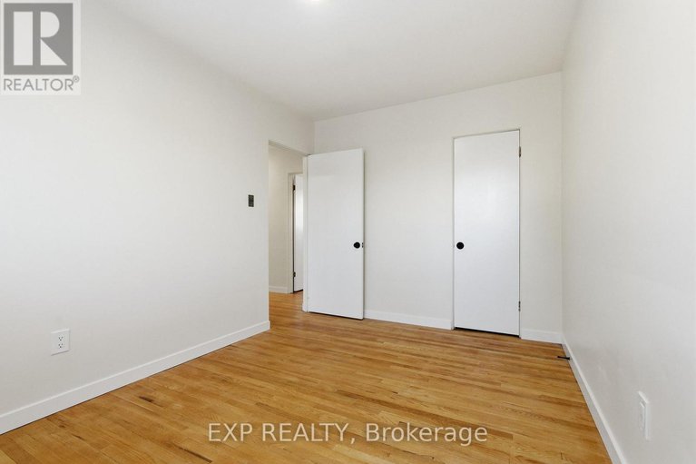 29326818/2243-miramichi-street/kenson-park/ottawa/ontario/K2C0Z1_17