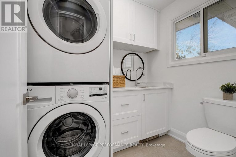 29393829/85-craig-henry-drive/craig-henrywoodvale/ottawa/ontario/K2G3S8_16