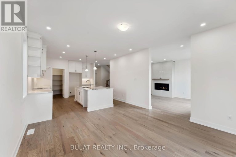 28281768/1361-kitchener-avenue/ellwood/ottawa/ontario/K1V6W1_8