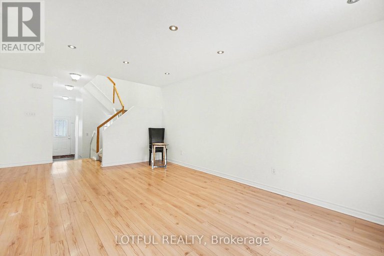 29228355/13-villandry-street/barrhaven-east/ottawa/ontario/K2G6X7_5