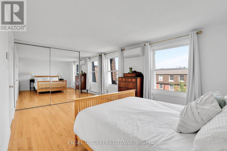 28416744/1089-borden-side-road/carleton-heights/ottawa/ontario/K2C3P3_23