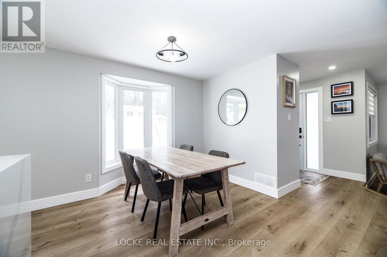 29371448/6066-ridgelea-place/chapel-hill/ottawa/ontario/K1C5P8_18