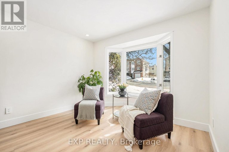 28268546/16-weybridge-drive/cedargrovefraserdale/ottawa/ontario/K2J2X2_5