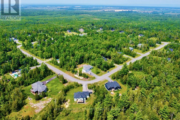 27874750/201-stonewalk-way-n/fitzroy-ward-south-west/ottawa/ontario/K0A2H0_8
