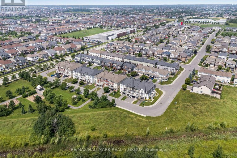 28798699/110-sunshine-crescent/notting-hillsummerside/ottawa/ontario/K4A0V3_26