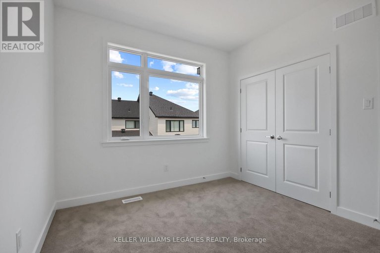 28608442/11-mendoza-way/emerald-meadowstrailwest/ottawa/ontario/K2S1B6_33