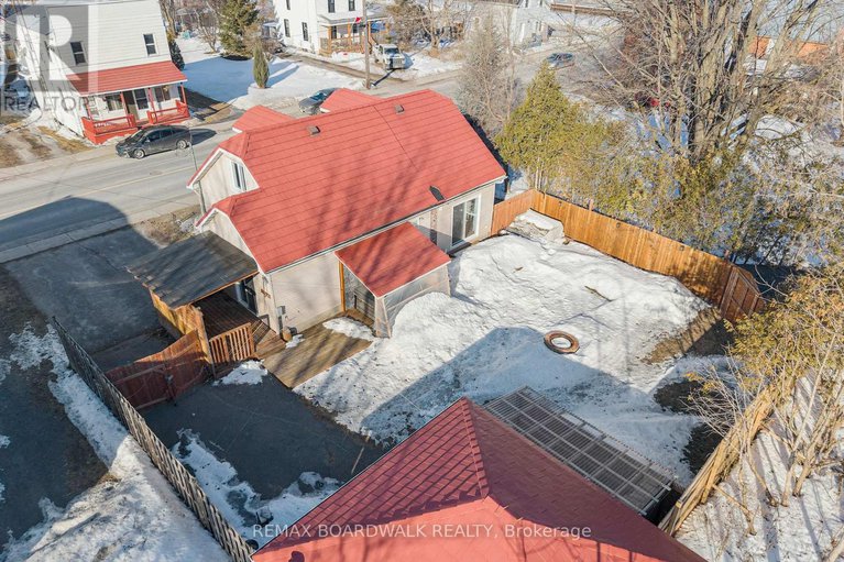 29447130/36-main-street/finch/north-stormont/ontario/K0C1K0_71