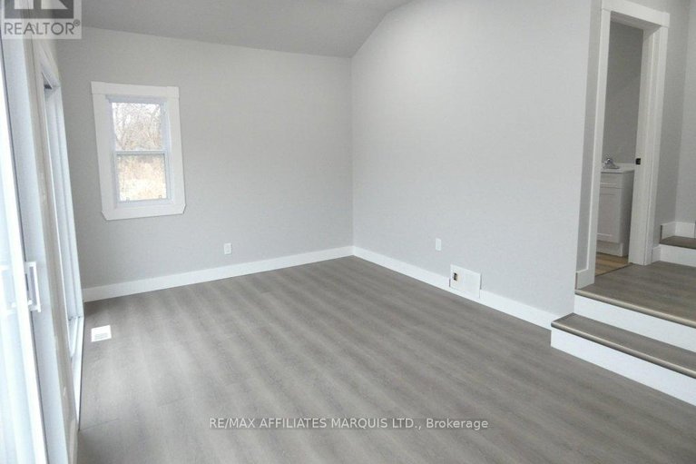 29461420/18400-kenyon-conc-rd-5-road/north-glengarry-kenyon-twp/north-glengarry/ontario/K0C1T0_9