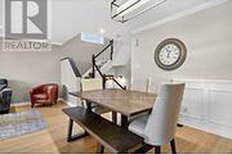 28946119/108-landover-crescent/emerald-meadowstrailwest/ottawa/ontario/K2M2W4_9