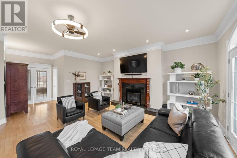 29572534/5440-wadell-court/manotick-village-manotick-estates/ottawa/ontario/K4M1L3_7