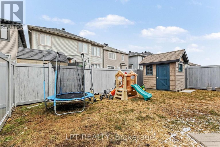 29600476/730-perseus-avenue/half-moon-bay/ottawa/ontario/K2J6V8_29