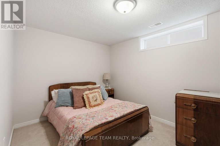 29564239/145-stedman-street/blossom-parkkemp-parkfindlay-creek/ottawa/ontario/K1T0B5_27