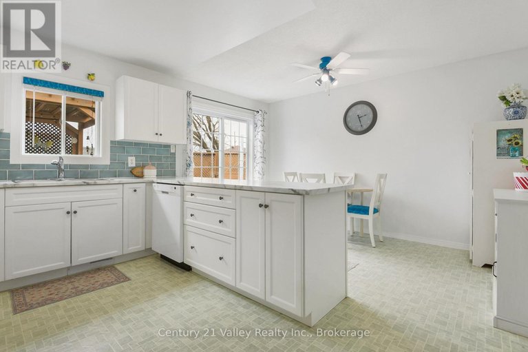 29618337/99-queen-street-n/renfrew/renfrew/ontario/K7V2A4_14