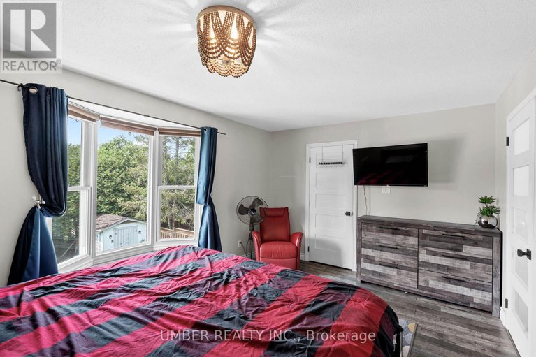 28623557/1130-st-emmanuel-terrace/convent-glen-north/ottawa/ontario/K1C2J7_28